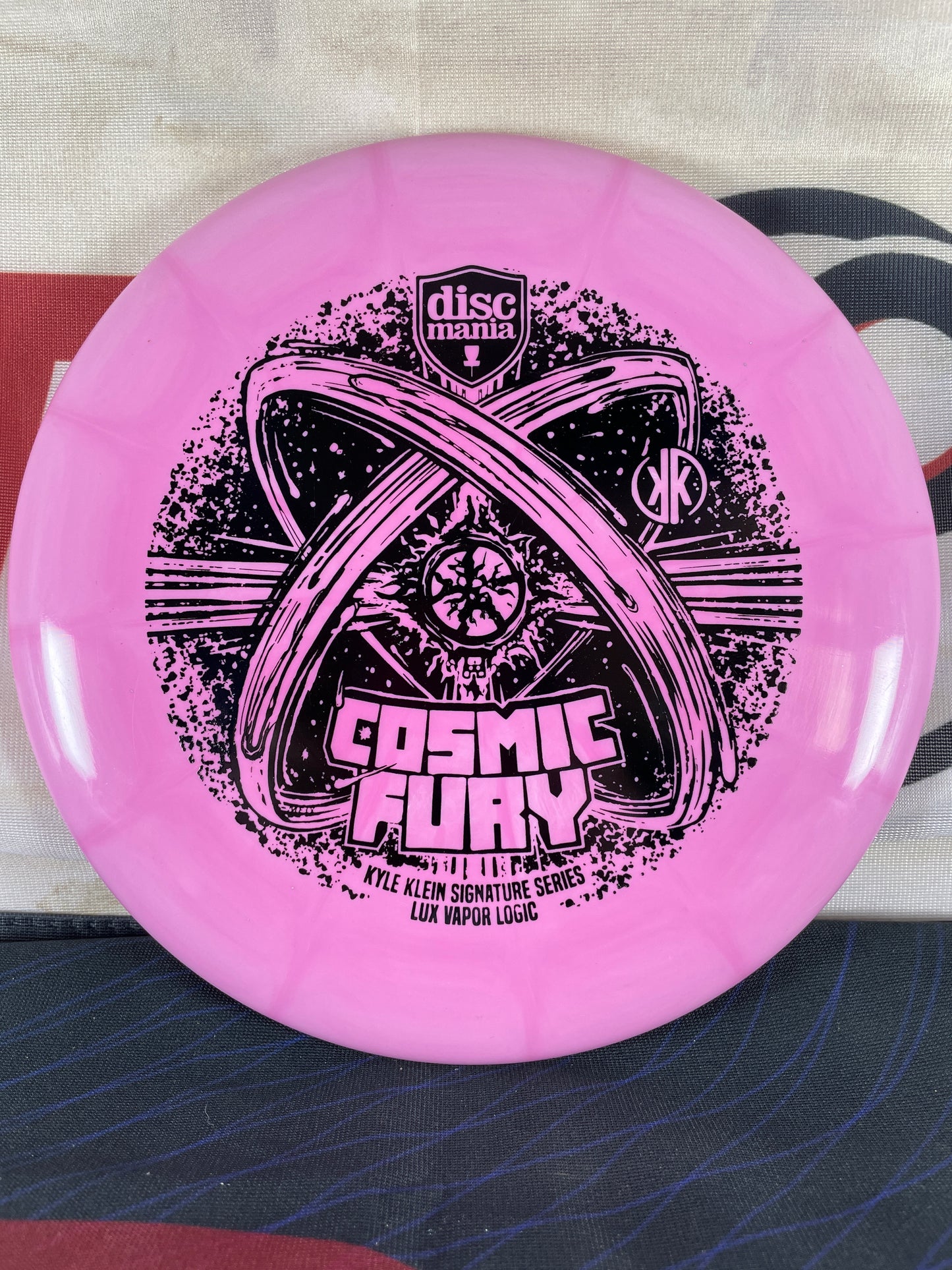 Discmania Logic Lux Vapor Pink 173g Cosmic Fury Putter