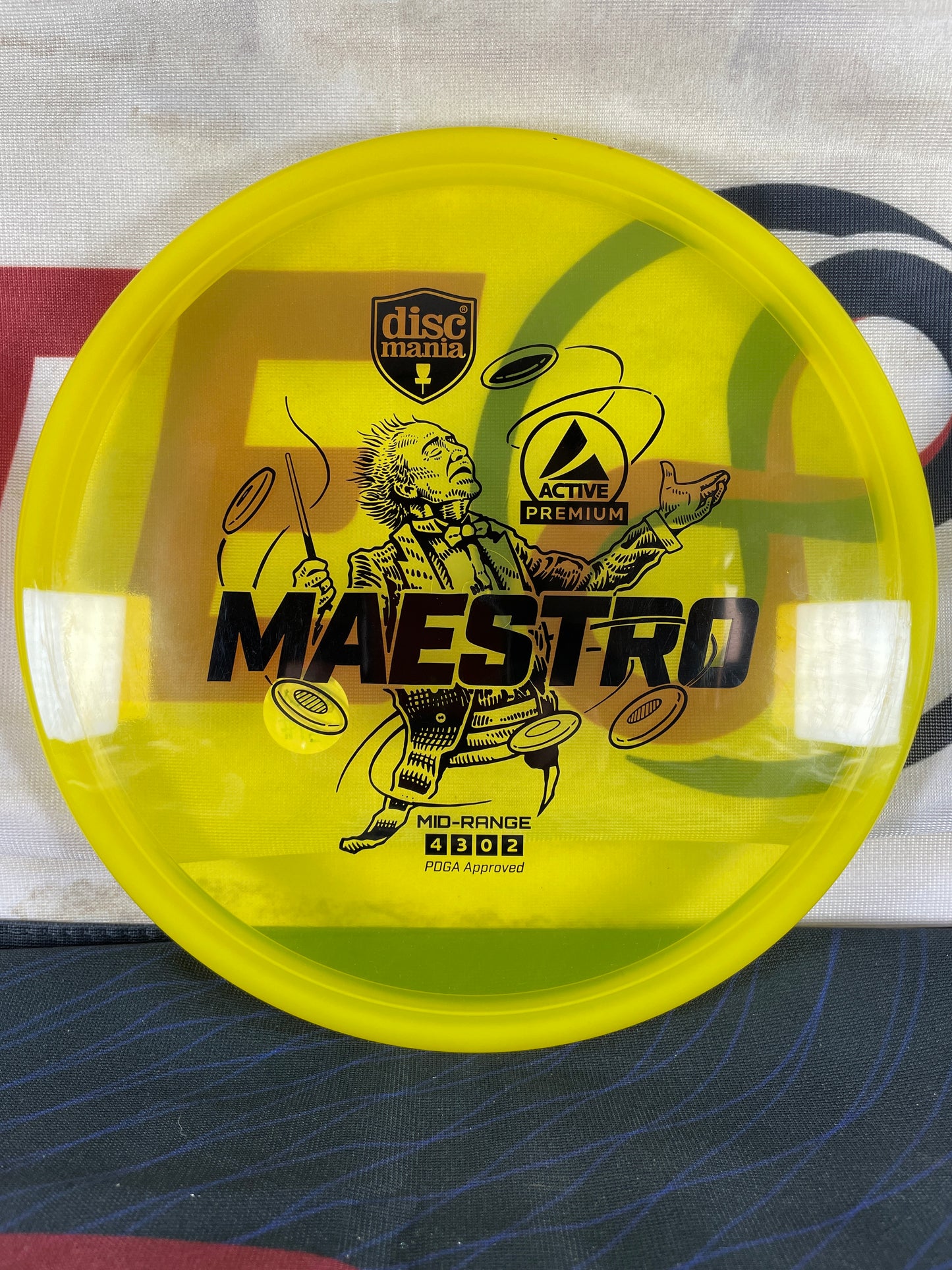 Discmania Maestro Active Premium Yellow 170g Midrange
