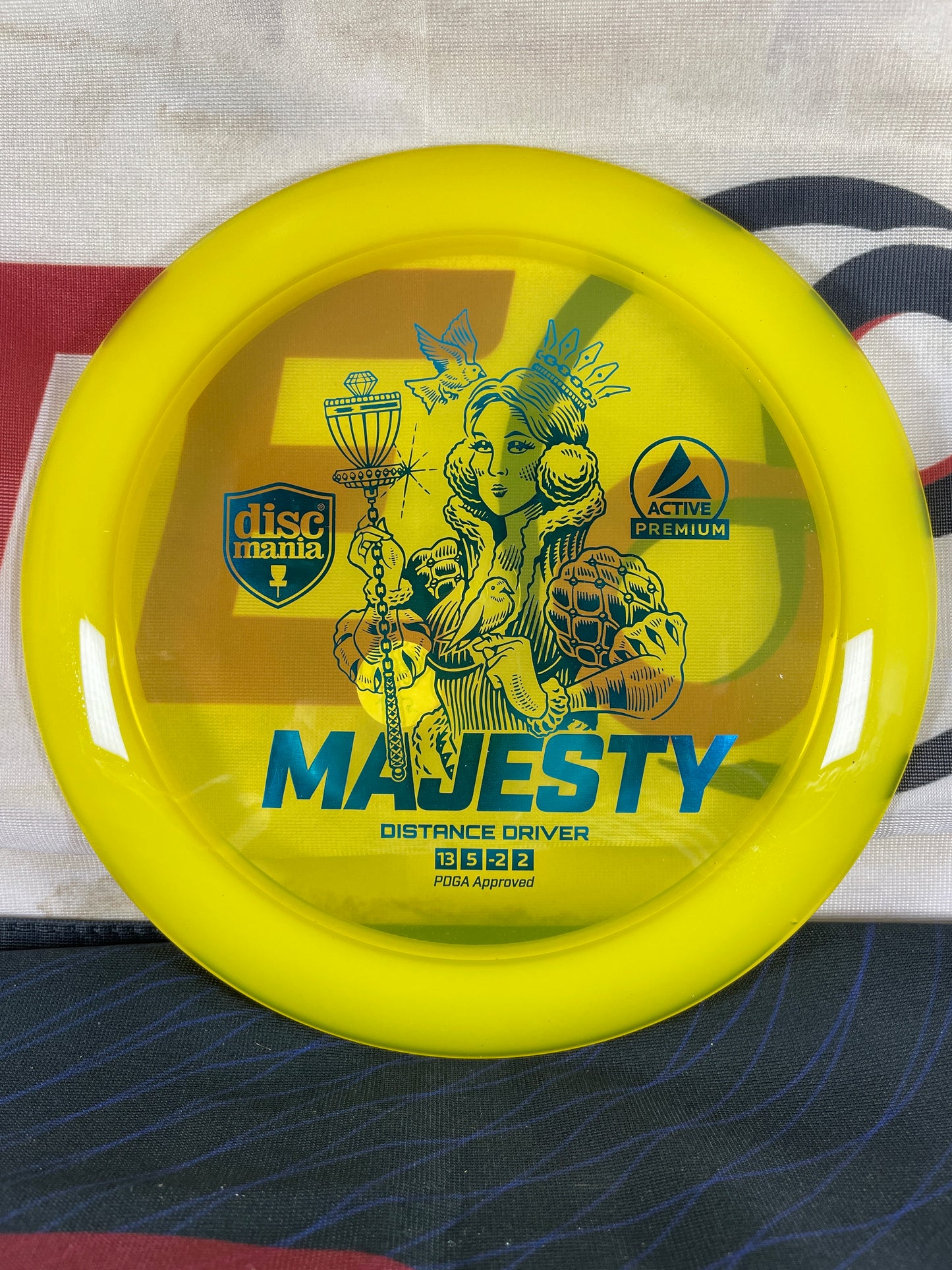 Discmania Majesty Active Premium Yellow 175g Distance Driver