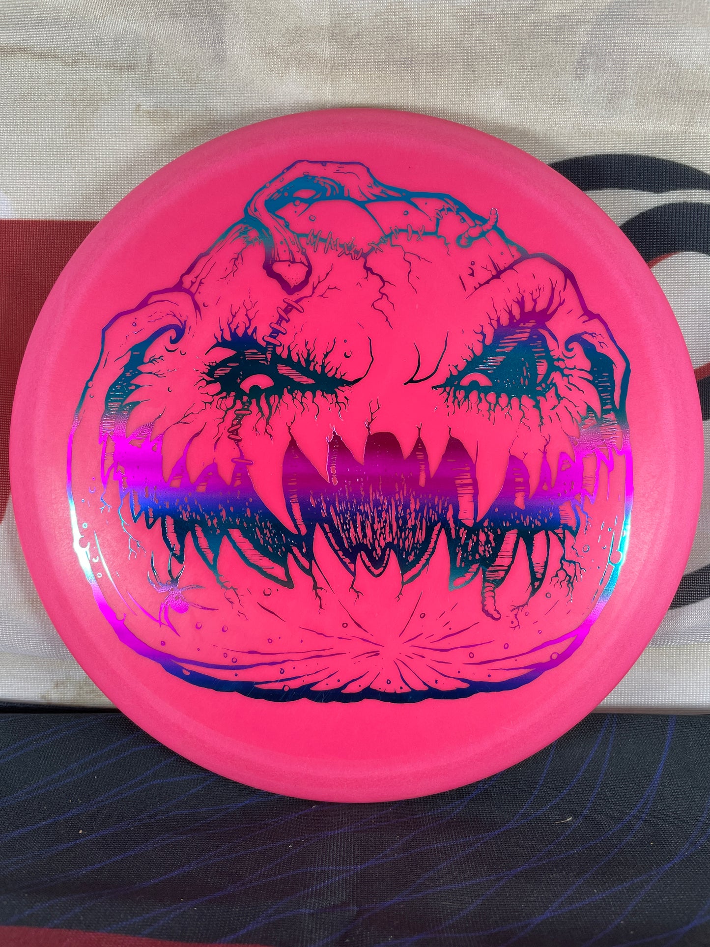 Innova Roc DX Pink 180g Halloween Midrange