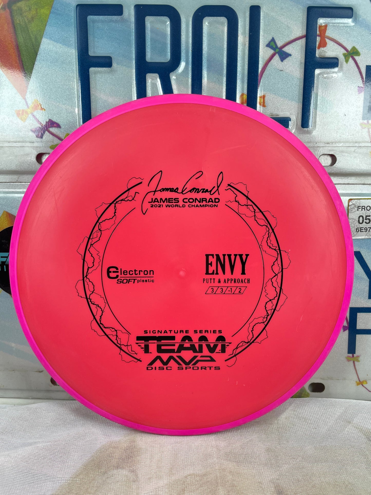 Axiom Envy Electron Soft Red 172g Putter