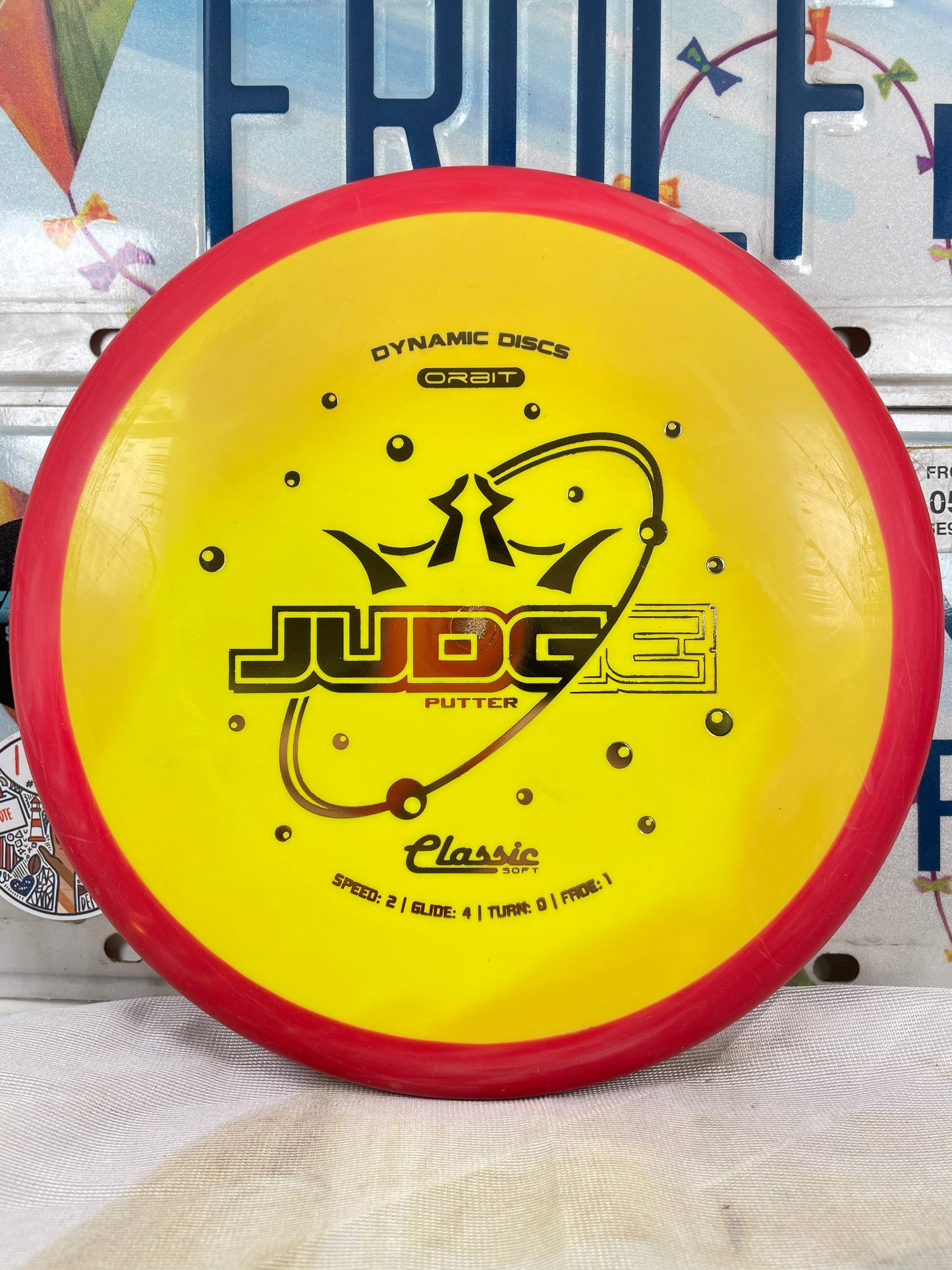 Dynamic Discs Judge Classic Orbit Soft Yellow 173g Putter