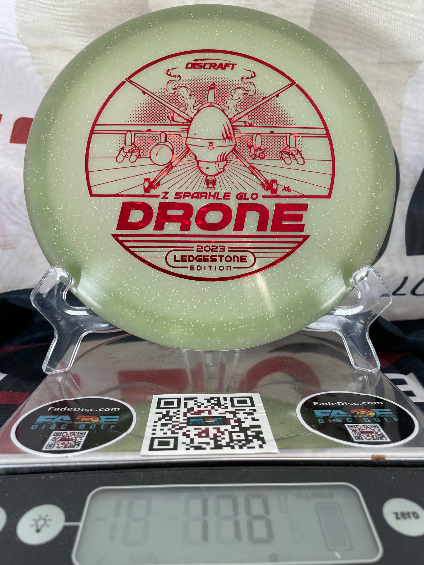 Discraft Drone Z Sparkle Glo 178g Yellow w/ Red Shatter Foil Midrange