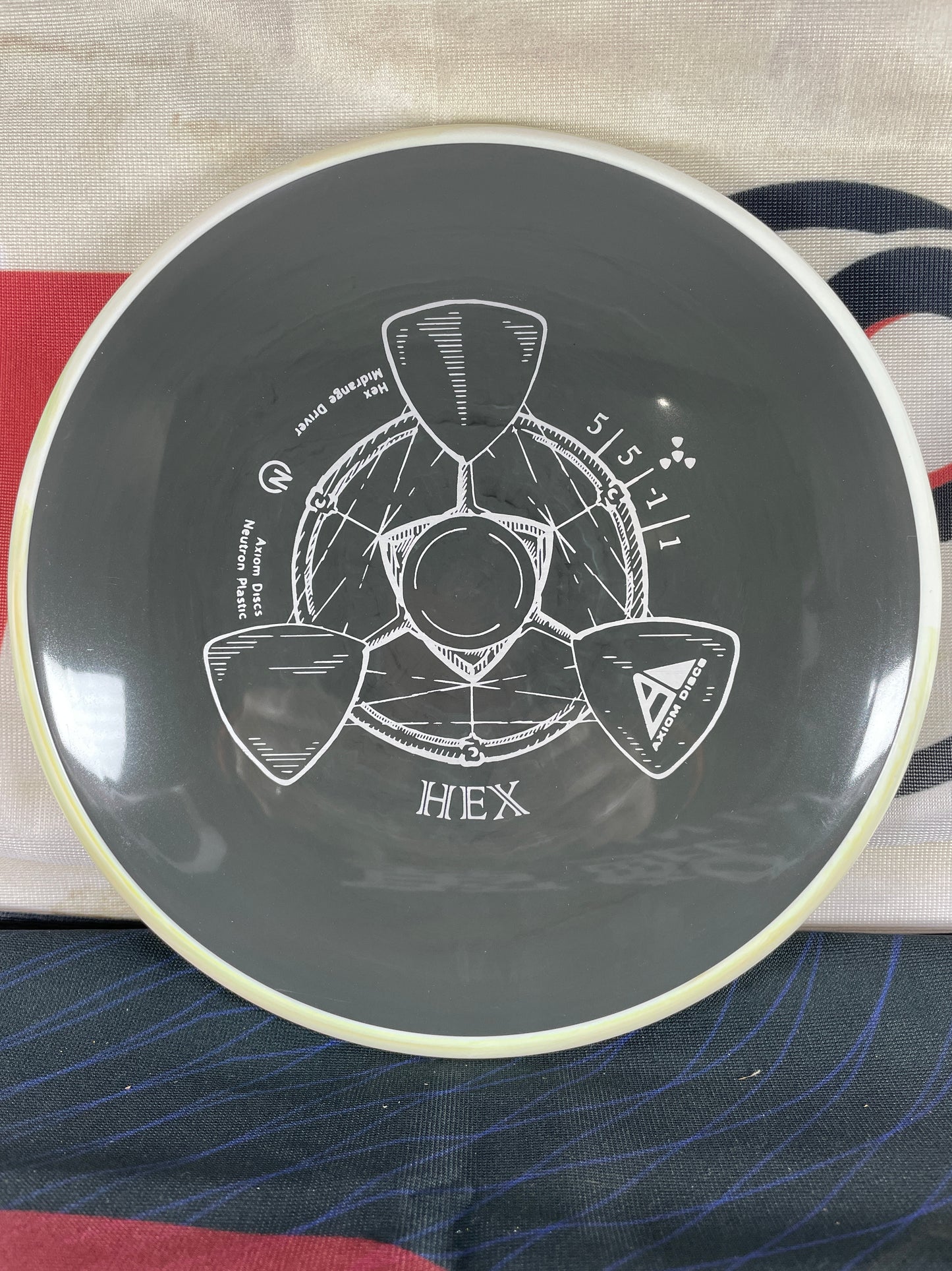 Axiom Hex Neutron Black 172g Midrange