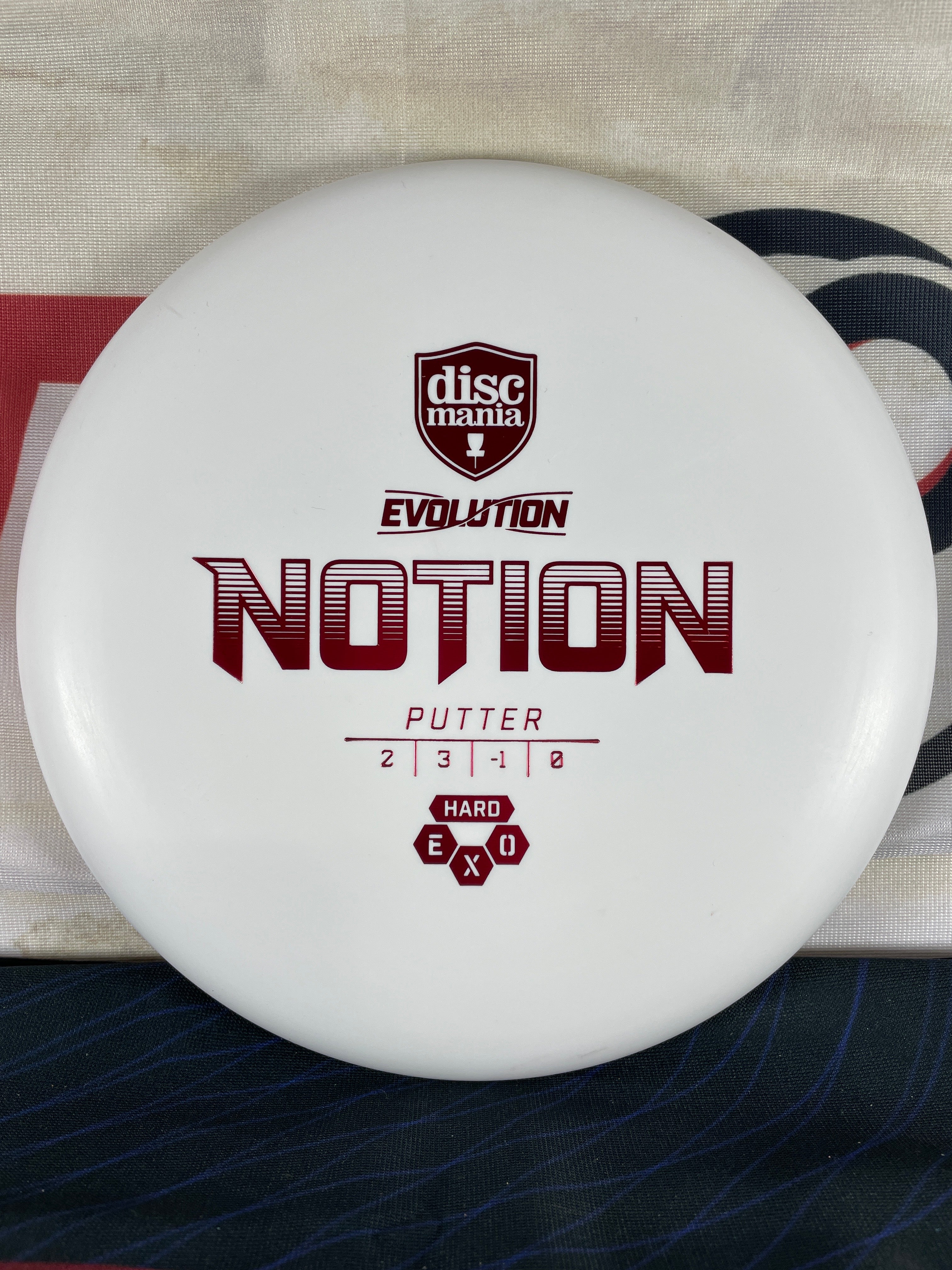 Discmania Notion Hard Exo White 173g Putter – Fade Disc Golf