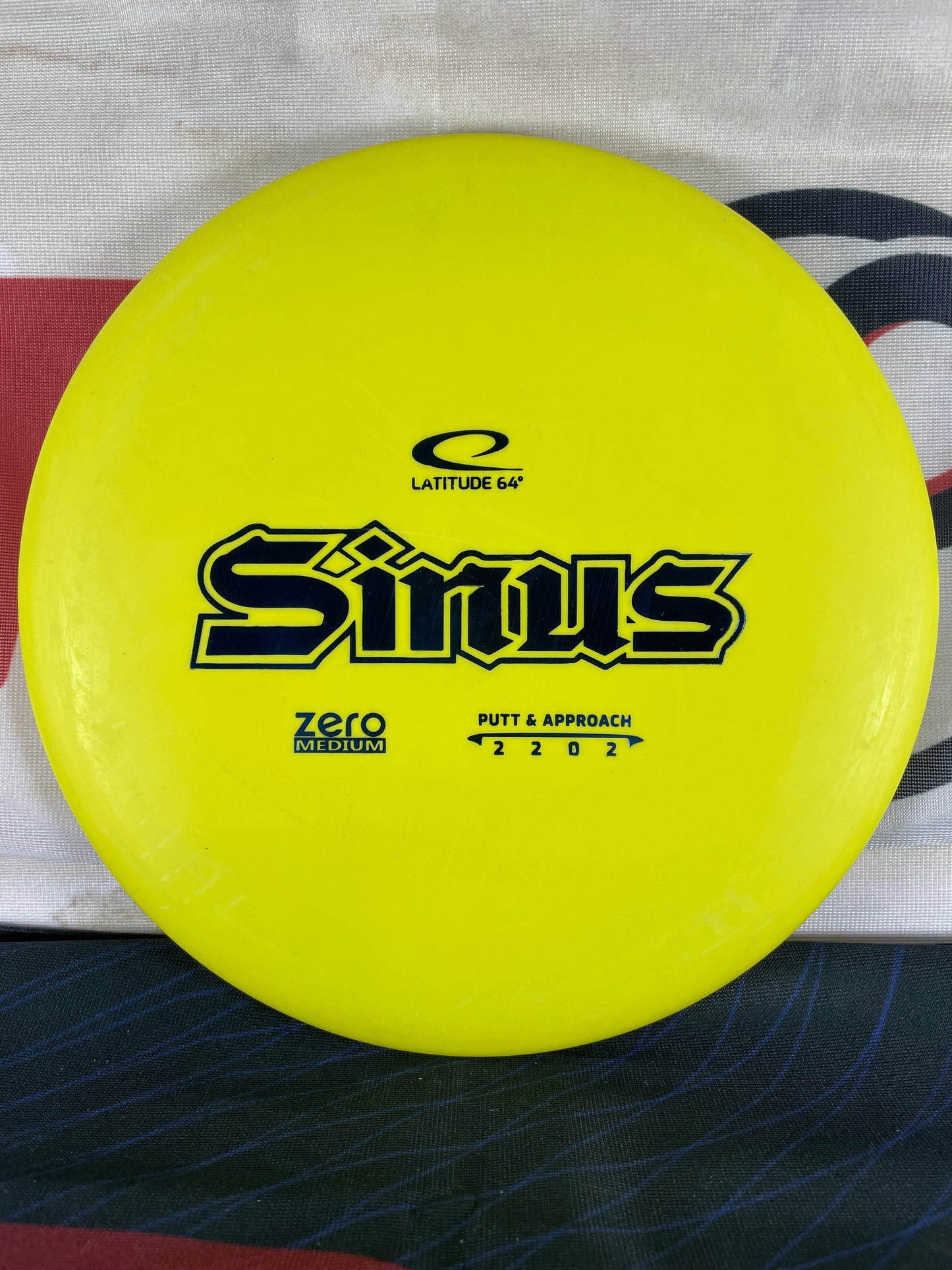 Latitude 64 Sinus Zero Medium Yellow 173g Putter