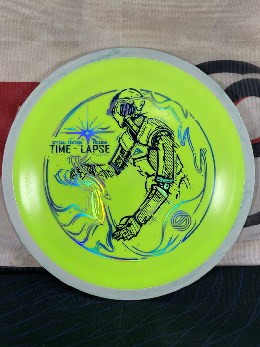 Axiom Time Lapse Fission 158g Neon Green w/ Blue Rim Simonline Special Edition Distance Driver