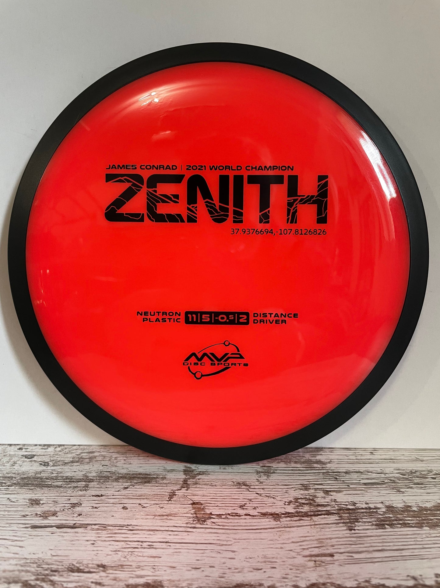 MVP Zenith Neutron Red 168g Distance Driver