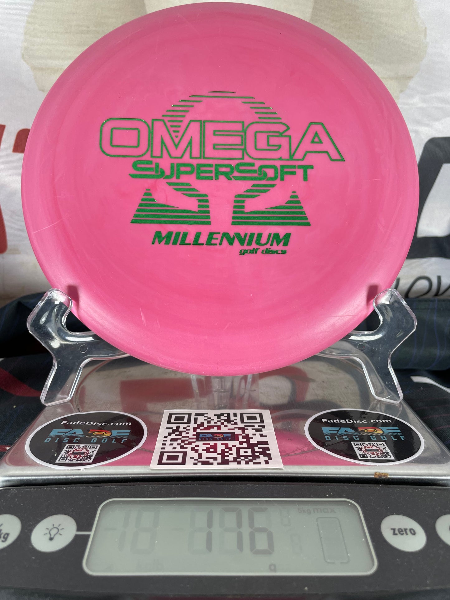 Millennium Omega SuperSoft 176g Pink w/ Green Foil Putter