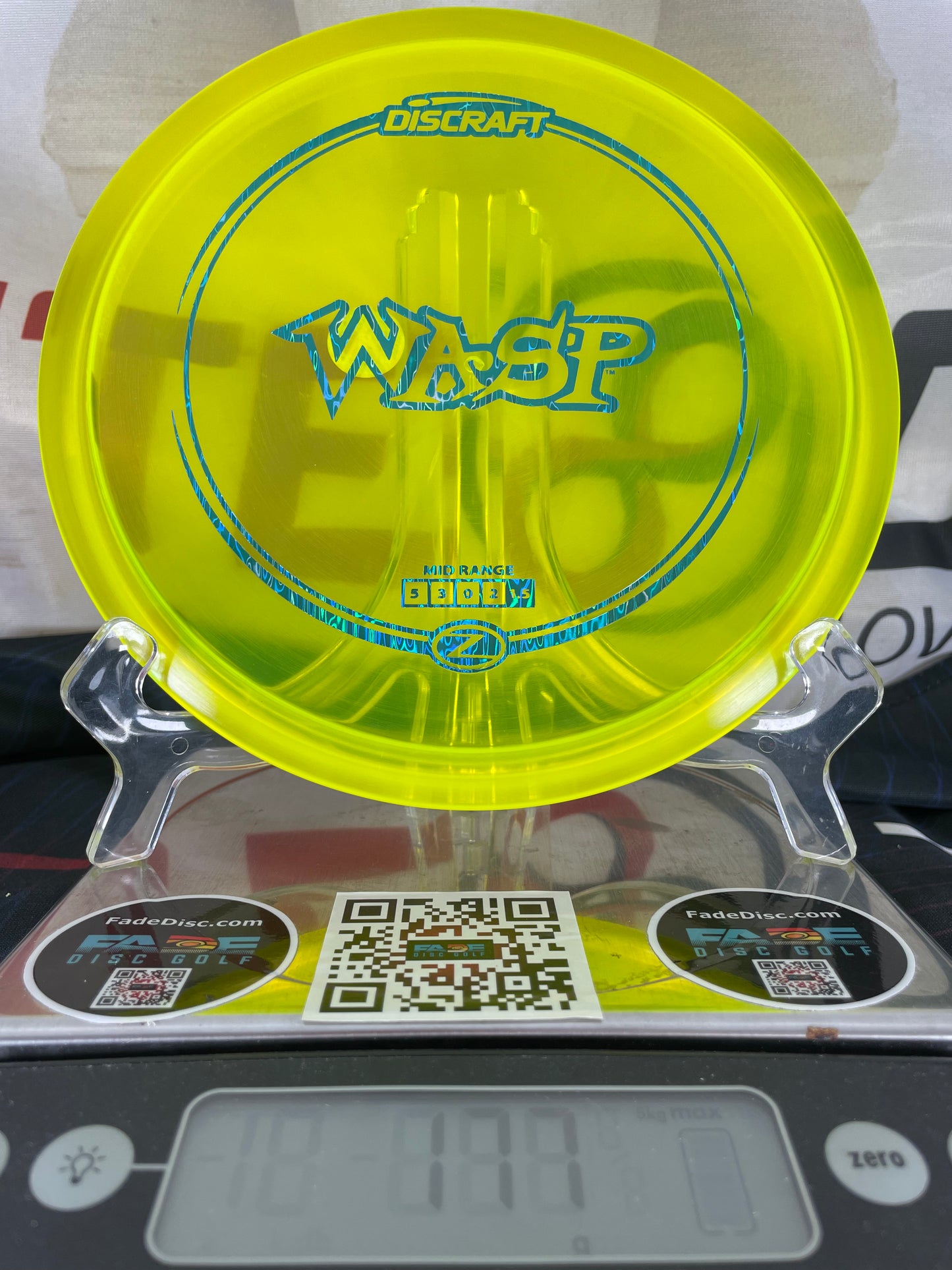 Discraft Wasp Z Line Yellow w/ Blue Watermark Foil 177g Midrange