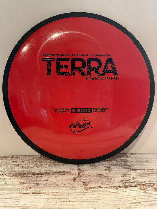 MVP Terra Neutron Conrad '21 Champ Red 173g